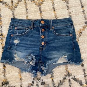 High rise shorts with buttons